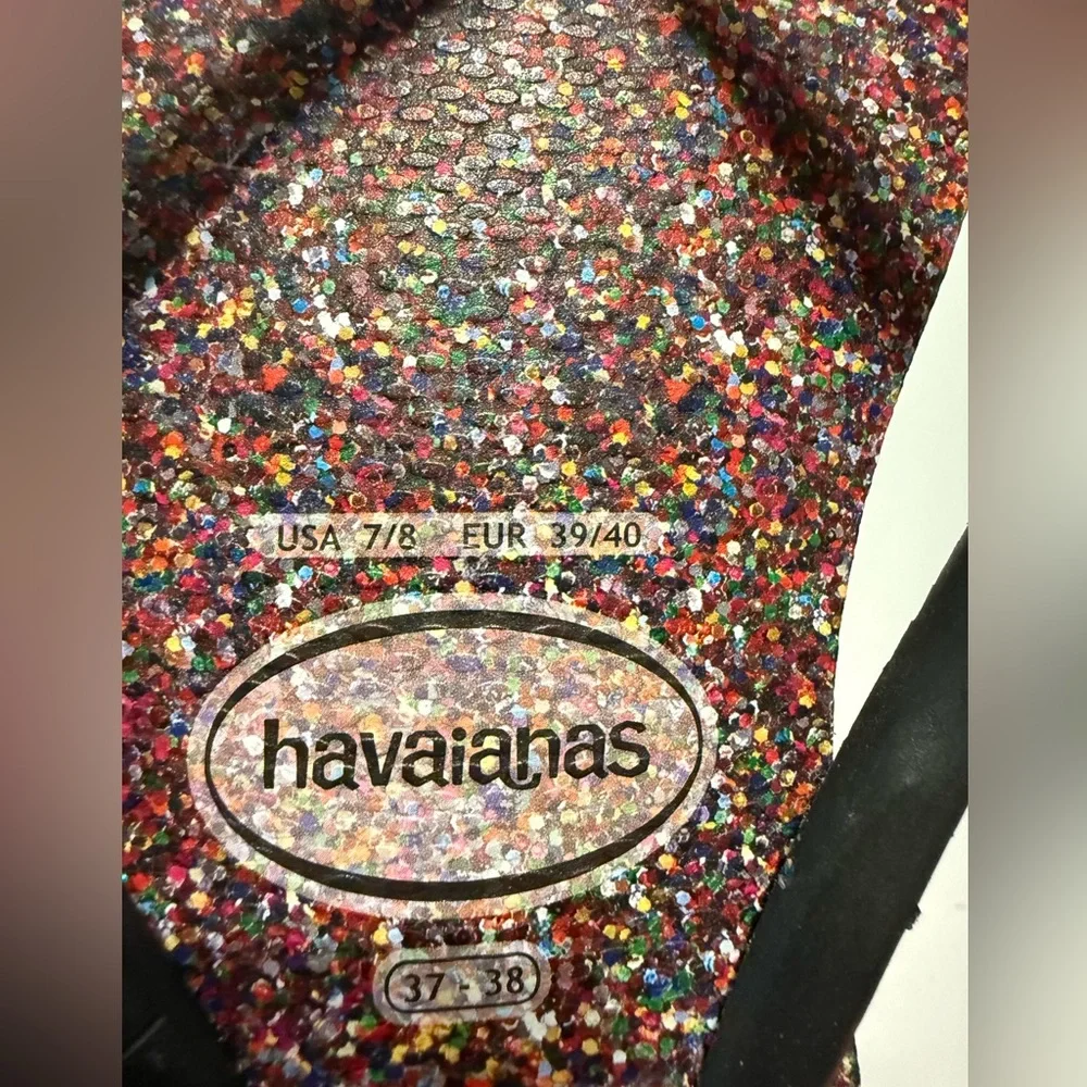EUC Women’s Havaianas Sparkly Flip Flops Size Medium (7-8) - Picture 4 of 4